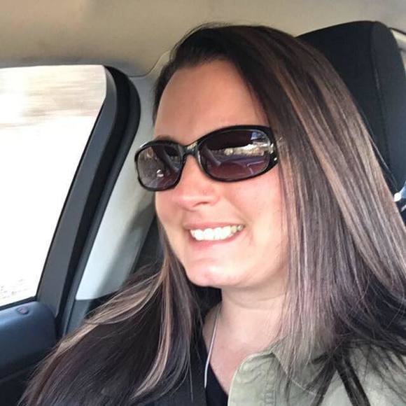 Meet your Posher, Jennifer - Picture 1 of 1